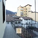 Goldensuitesitaly Piazza Duomo Luxury 3 アパート トレント