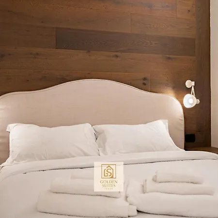 Goldensuitesitaly Piazza Duomo Luxury 3 アパート *