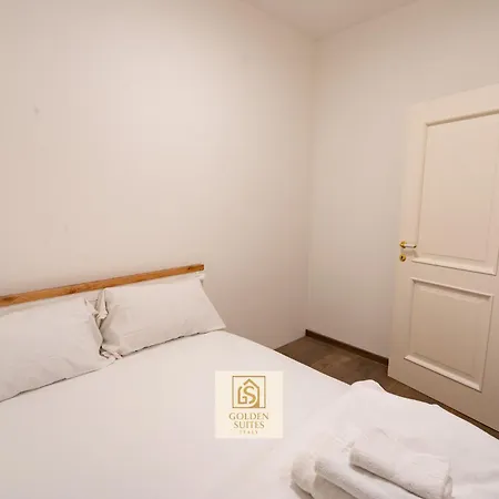 Goldensuitesitaly Piazza Duomo Luxury 3 トレント