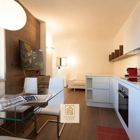 Goldensuitesitaly Piazza Duomo Luxury 3