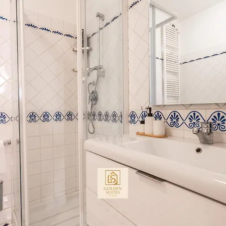 Goldensuitesitaly Piazza Duomo Luxury 3 アパート トレント