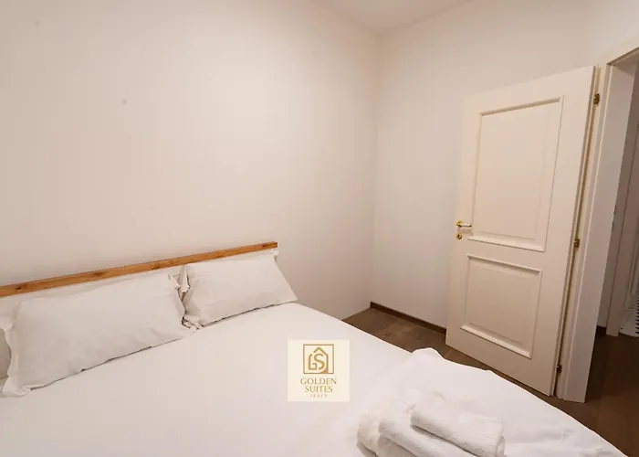 Goldensuitesitaly Piazza Duomo Luxury 3 Trento