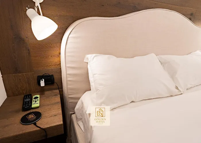 Goldensuitesitaly Piazza Duomo Luxury 3 Apartment Trento