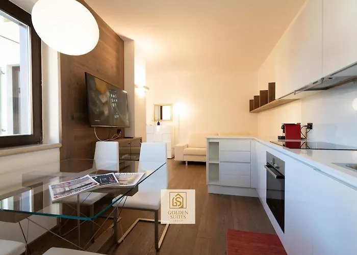 Goldensuitesitaly Piazza Duomo Luxury 3