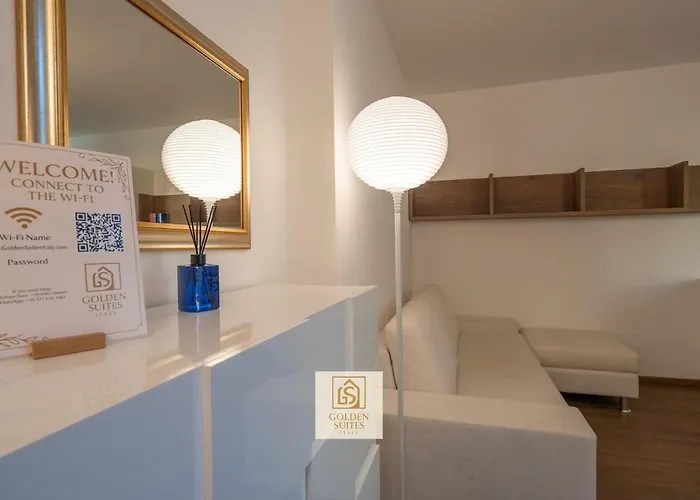 公寓 Goldensuitesitaly Piazza Duomo Luxury 3 *