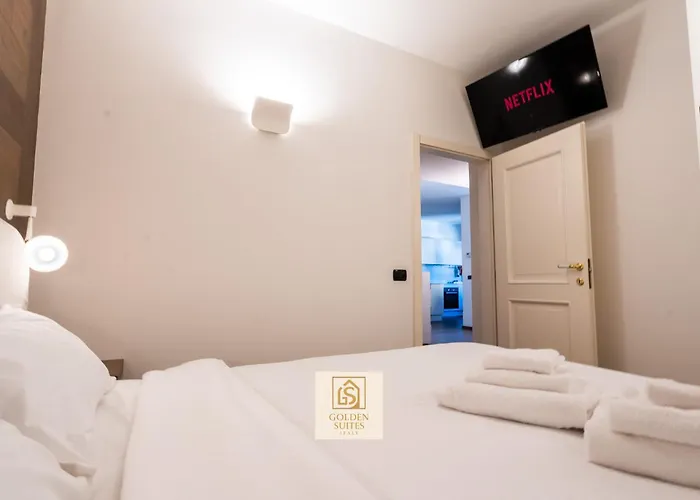 Goldensuitesitaly Piazza Duomo Luxury 3 * 特伦托